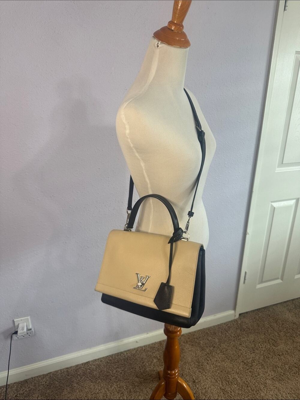 Authentic Louis Vuitton Vanille Black Soft Calfskin Lockme II Top Handle Bag